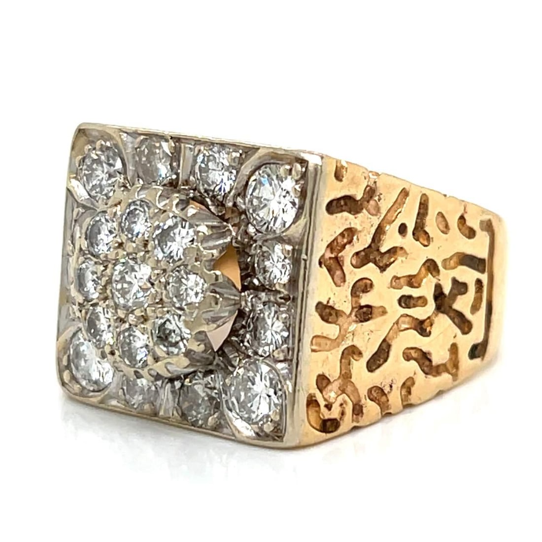 1970s 14K Yellow Gold Diamond Ring 2.70 Ct with 21 Stones: 1970s 14K Yellow Gold Diamond Ring 2.70 Ct with 21 Stones This stunning 1970's ring features a luxurious 14K yellow gold setting adorned with 21 sparkling diamonds totaling approximately 2.70 carats. 