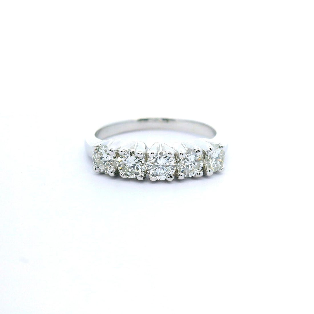Elegant 14k White Gold 0.80ctw Diamond 5 Stone Wedding Band: Elegant 14k White Gold 0.80ctw Diamond 5 Stone Wedding Band This exquisite wedding band ring features five stunning natural diamonds, each in a round brilliant cut and securely set with V prongs. Craf