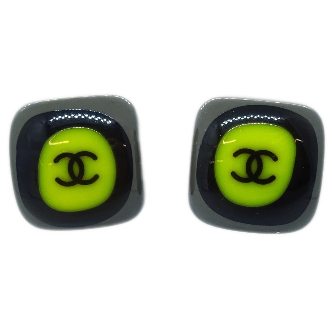 Chanel 03P Gold Tone Piercing Earrings Stylish Accessory (1 of 4)