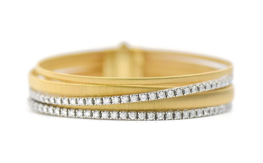Marco Bicego 18K Yellow Gold Diamond Chain Bracelet 7 Inches: Marco Bicego 18K Yellow Gold Diamond Chain Bracelet 7 Inches This exquisite Marco Bicego bracelet features a stunning design crafted from 18K yellow gold, showcasing a chic chain style adorned with di