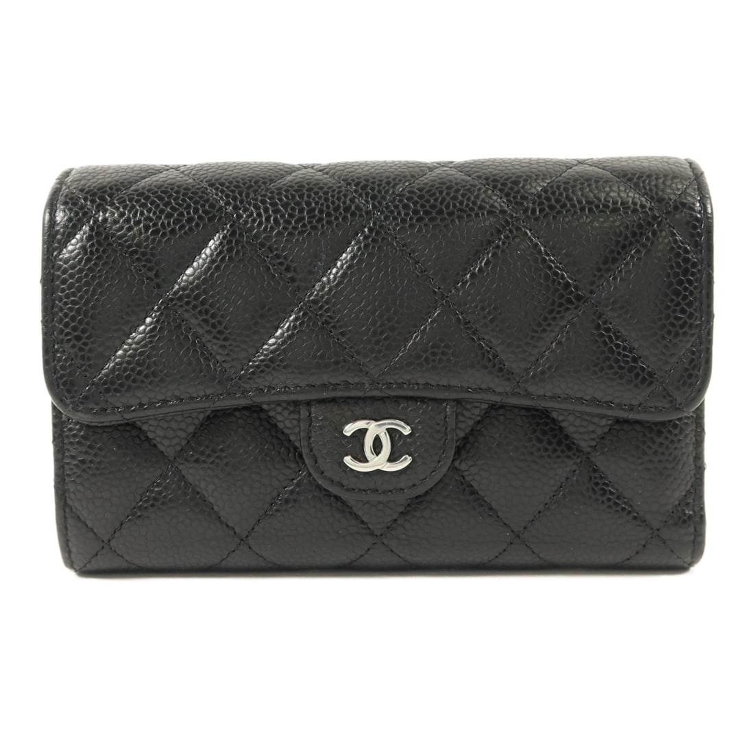 CHANEL Classic Medium Flap Bi-fold Wallet Black Calfskin: CHANEL Classic Medium Flap Bi-fold Wallet Black Calfskin This CHANEL Classic Medium Flap Wallet is crafted from black calfskin leather and features a bi-fold design. Designed for women, it offers a ti