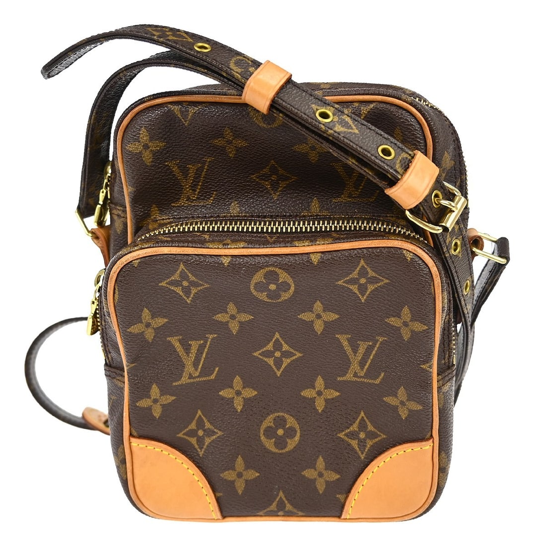 Louis Vuitton Amazone Monogram Canvas Medium Crossbody Bag M45236: Louis Vuitton Amazone Monogram Canvas Medium Crossbody Bag M45236 This Louis Vuitton Monogram Amazon crossbody bag features the iconic monogram canvas leather exterior with brown canvas leather straps