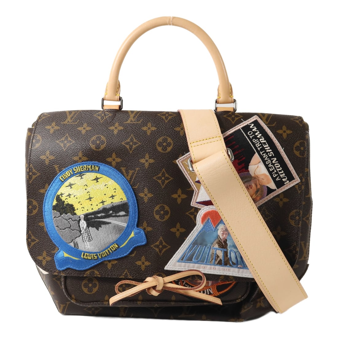 Louis Vuitton Cindy Sherman Monogram Shoulder Bag M40287 Brown: Louis Vuitton Cindy Sherman Monogram Shoulder Bag M40287 Brown This Louis Vuitton Cindy Sherman Camera Messenger Bag features the iconic Monogram canvas in brown with silver hardware accents. Crafted 