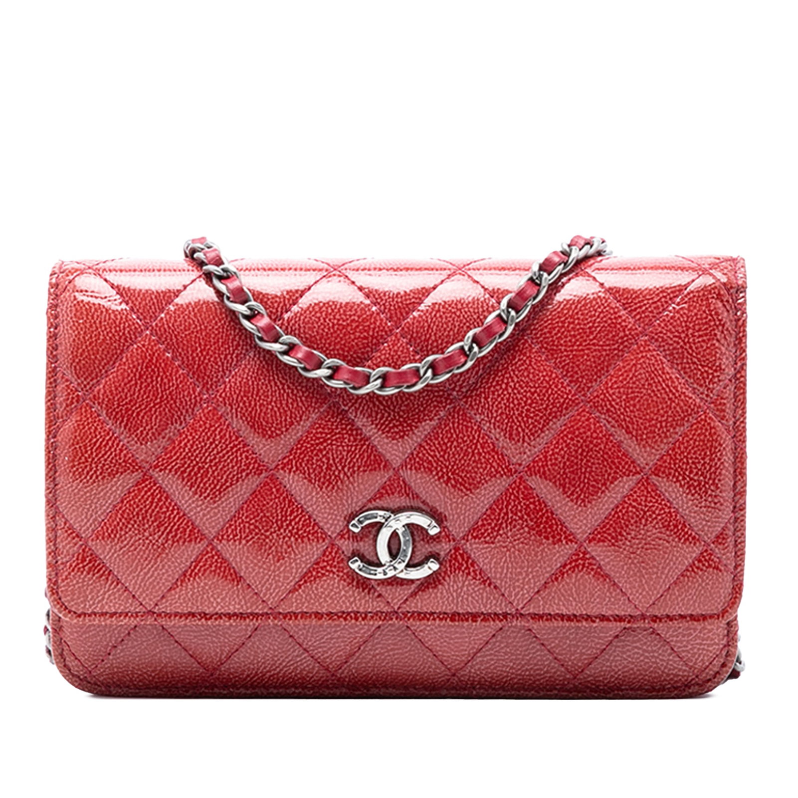 Chanel Paris Dallas Red Patent Quilted Goatskin Wallet on Chain Bag: Chanel Paris Dallas Red Patent Quilted Goatskin Wallet on Chain Bag This Chanel Paris Dallas CC Wallet on Chain features a quilted patent goatskin leather exterior in red, complemented by a woven chai