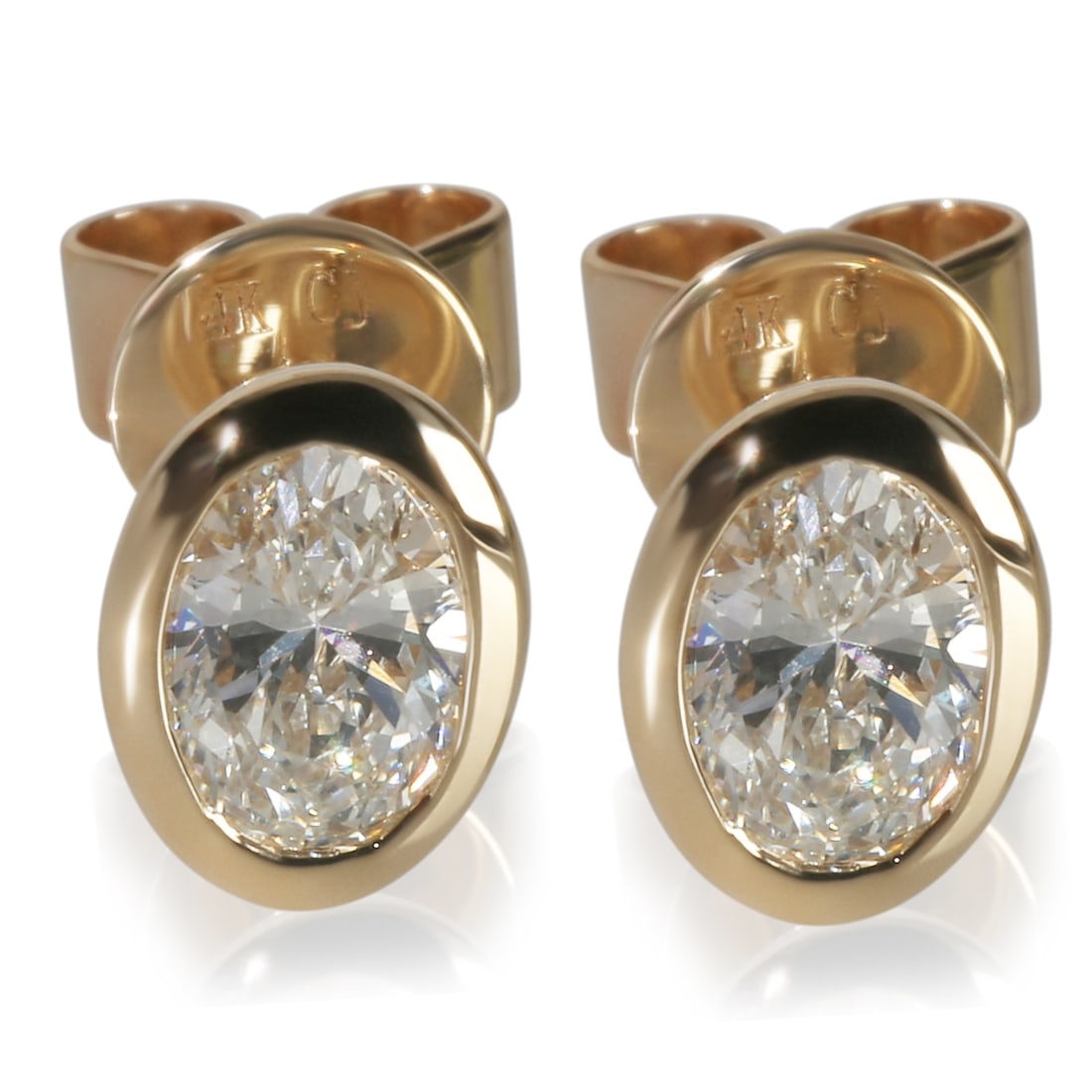 Oval 14k Yellow Gold Earrings with 1.03ctw Lab-Grown Diamonds: Oval 14k Yellow Gold Earrings with 1.03ctw Lab-Grown Diamonds These pre-owned earrings feature lab-grown oval diamonds totaling 1.03 carats, set in 14k yellow gold. Designed for unisex wear, the diamo