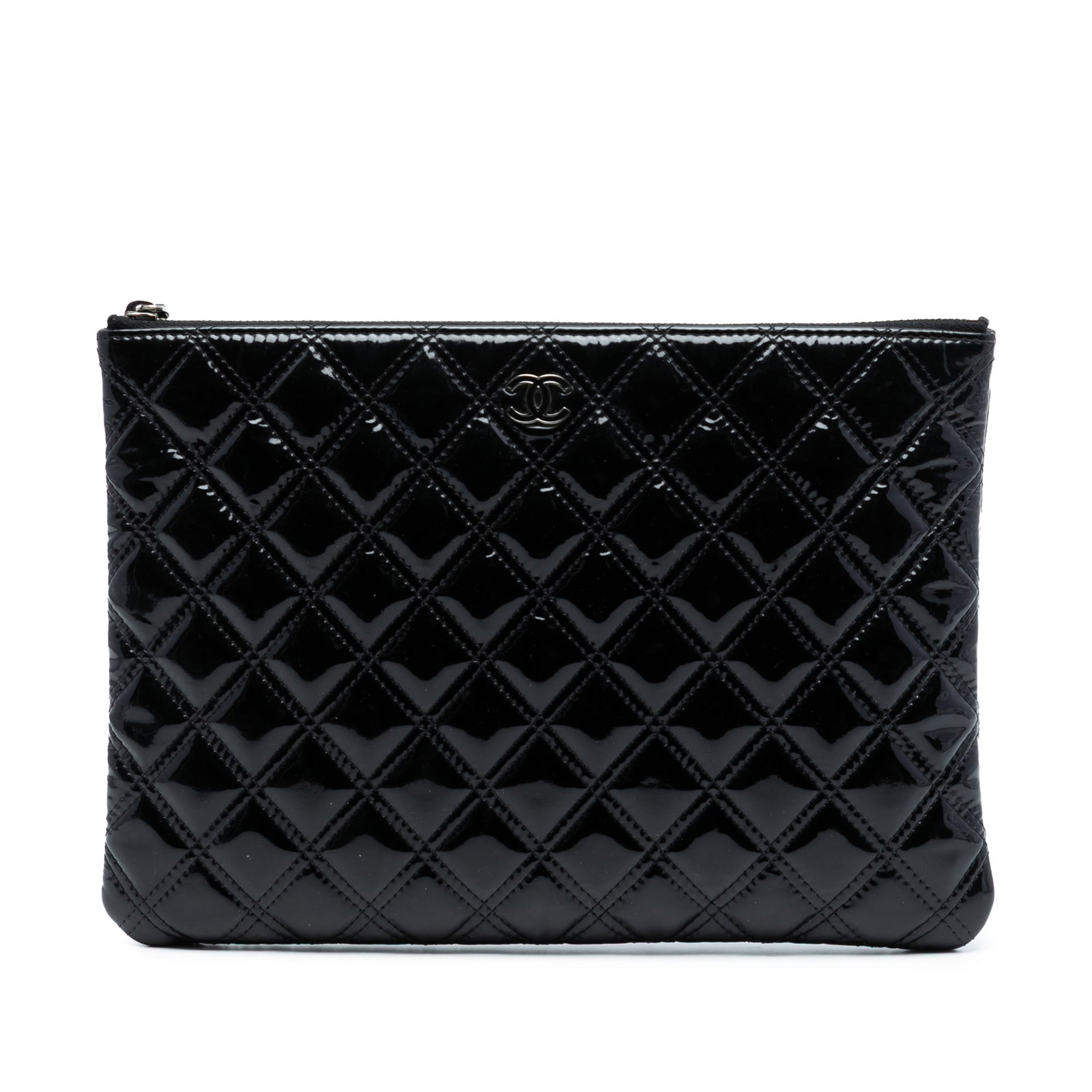 Black Patent Leather Quilted O Case Clutch by Chanel Medium Size: Black Patent Leather Quilted O Case Clutch by Chanel Medium Size This Chanel Medium Quilted Patent Double Stitch O Case Clutch features a black quilted patent leather exterior with a top zip closure. 