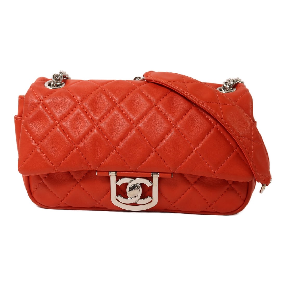 Chanel Red Lambskin A36993 Shoulder Bag with Silver Tone CC Hardware: Chanel Red Lambskin A36993 Shoulder Bag with Silver Tone CC Hardware This CHANEL CC shoulder bag features soft lambskin leather in a striking red hue with silver-tone hardware. Designed for women, it 