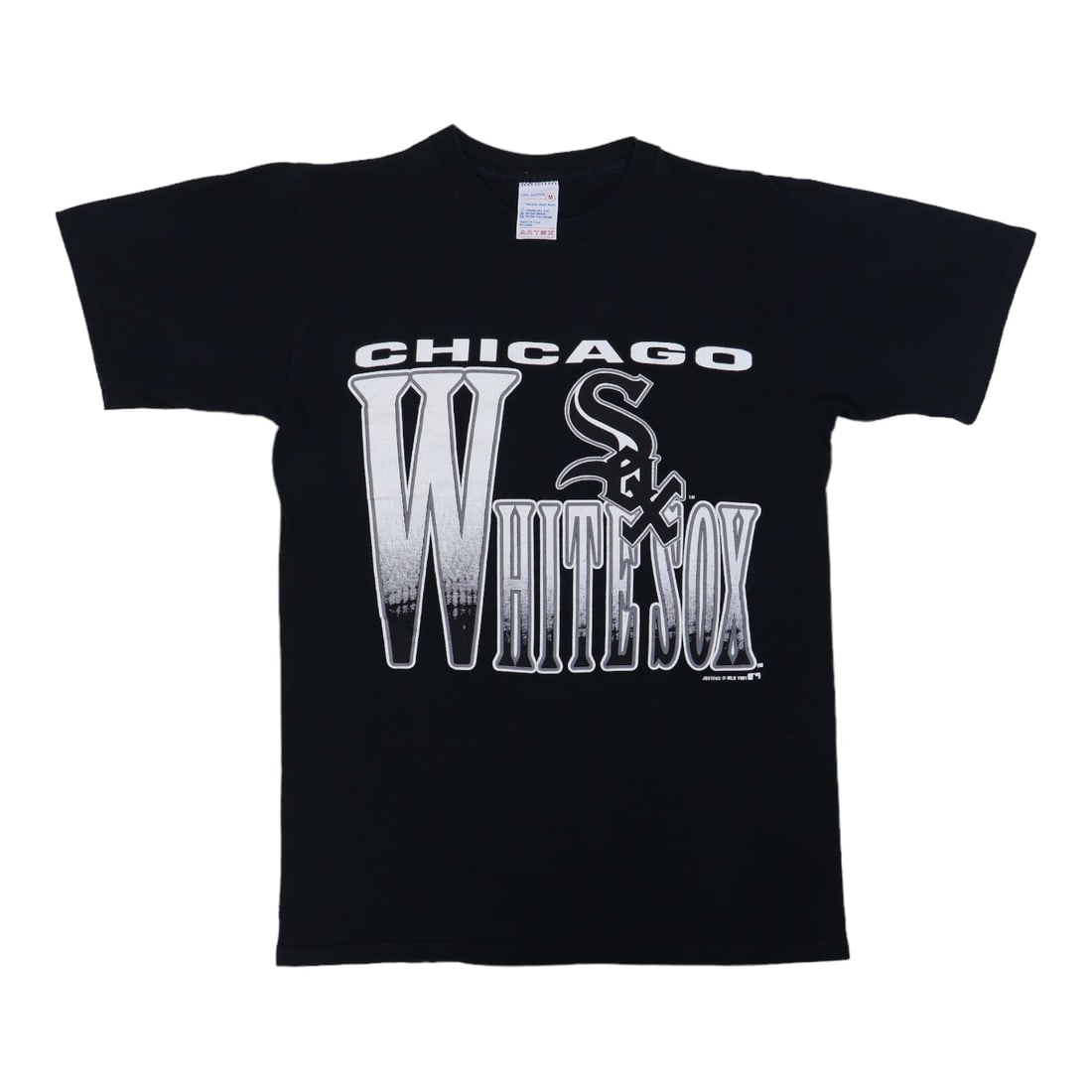 Vintage 1991 Black Chicago White Sox Cotton T Shirt Medium: Vintage 1991 Black Chicago White Sox Cotton T Shirt Medium This is an original vintage 1991 Chicago White Sox shirt from the 1990s. Made from 100% cotton, it features a black colorway with no graphics