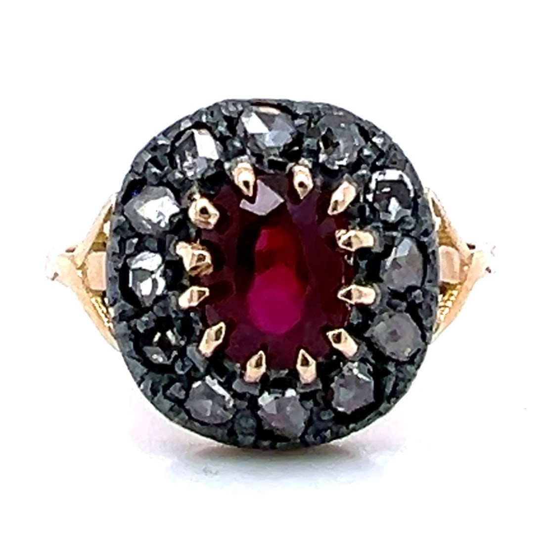 Elegant 18K Yellow Gold Silver Ruby Diamond Ring 1.00 Ct: Elegant 18K Yellow Gold Silver Ruby Diamond Ring 1.00 Ct This stunning ring features a beautiful combination of 18K yellow gold and silver, adorned with a vibrant approximately 1.00 Ct. ruby at its ce