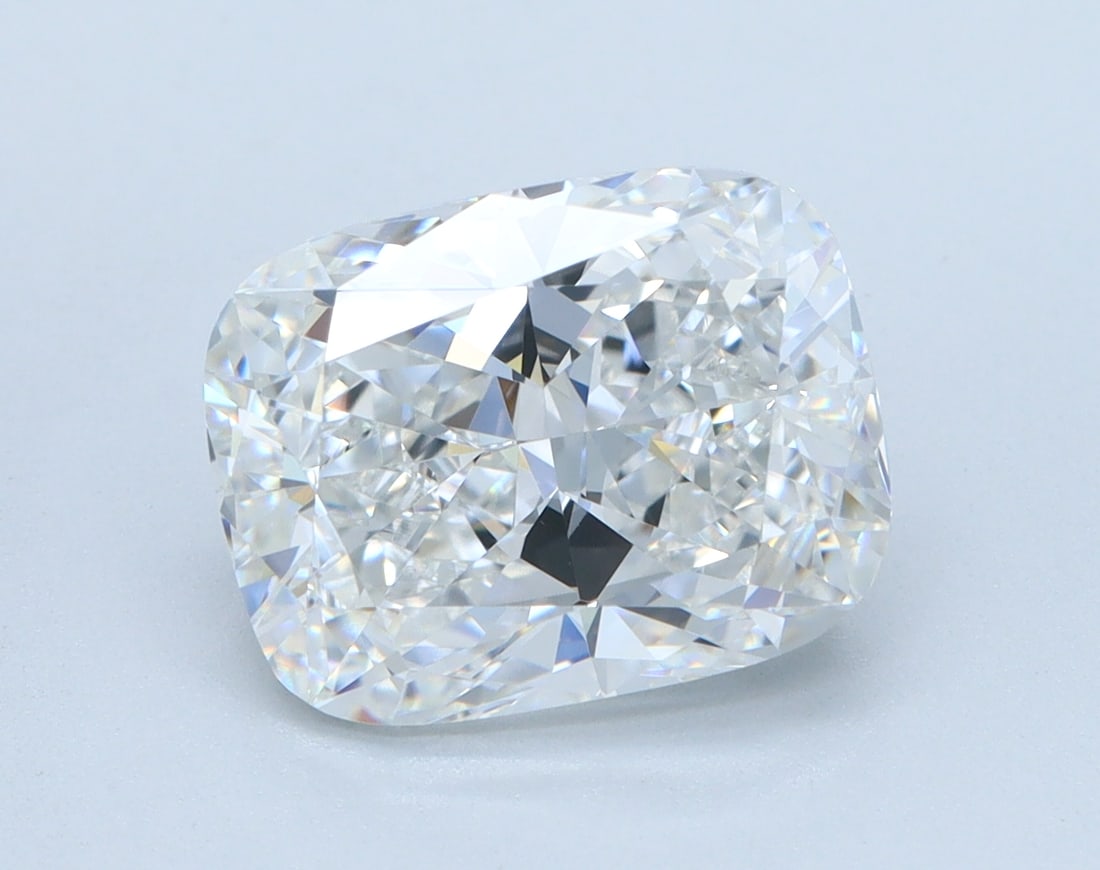 Loose Diamond - CUSHION 3.09ct E VVS2: Loose Diamond - CUSHION 3.09ct E VVS2 Source: This is a real non-mined Diamond that has been grown in a lab Shape: CUSHION Carats: 3.09 Color: E Clarity: VVS2 Certification: IGI Condition: Pre-Owned P