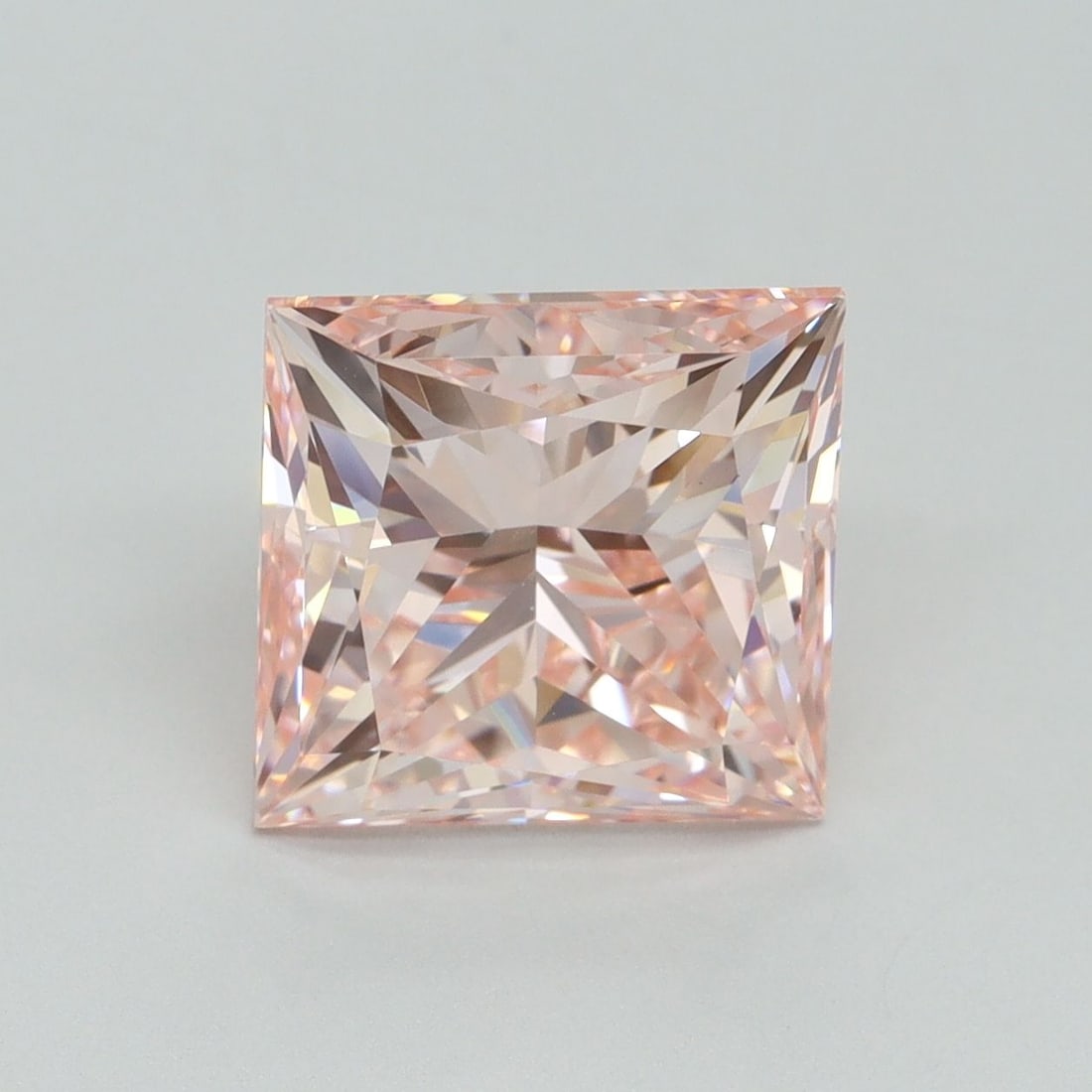 Loose Diamond - PRINCESS 4.56ct Fancy Intense Pink VS1: Loose Diamond - PRINCESS 4.56ct Fancy Intense Pink VS1 Source: This is a real non-mined Diamond that has been grown in a lab Shape: PRINCESS Carats: 4.56 Color: Fancy Intense Pink Certification: IGI V