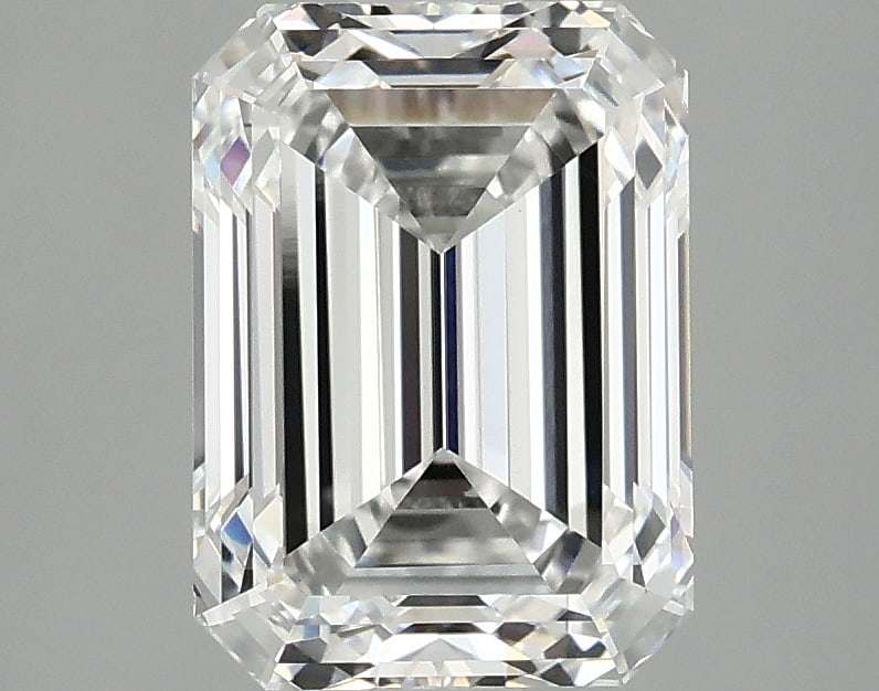 Loose Diamond - EMERALD 2.84ct E VS1: Loose Diamond - EMERALD 2.84ct E VS1 Source: This is a real non-mined Diamond that has been grown in a lab Shape: EMERALD Carats: 2.84 Color: E Clarity: VS1 Certification: IGI Condition: Pre-Owned PLE