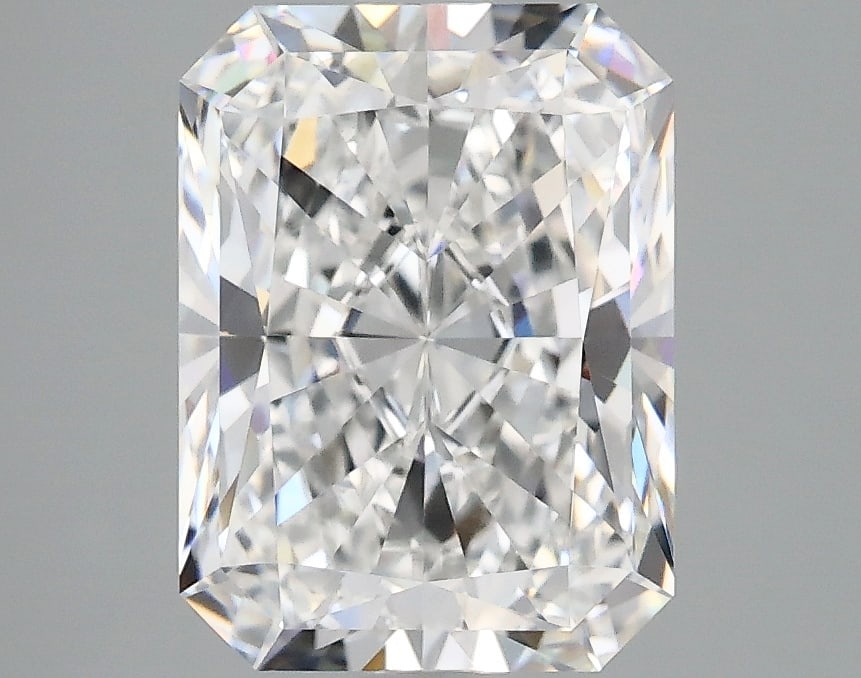Loose Diamond - RADIANT 3.23ct E VVS2: Loose Diamond - RADIANT 3.23ct E VVS2 Source: This is a real non-mined Diamond that has been grown in a lab Shape: RADIANT Carats: 3.23 Color: E Clarity: VVS2 Certification: IGI Condition: Pre-Owned P