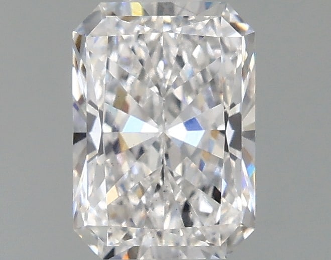 Loose Diamond - RADIANT 1.31ct D VS2: Loose Diamond - RADIANT 1.31ct D VS2 Source: This is a real non-mined Diamond that has been grown in a lab Shape: RADIANT Carats: 1.31 Color: D Clarity: VS2 Certification: IGI Condition: Pre-Owned PLE