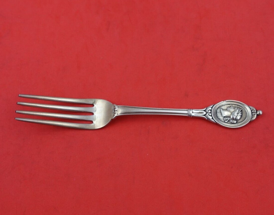 Sterling Silver Junior Fork Medallion Pattern 6 1/4 Inch: Sterling Silver Junior Fork Medallion Pattern 6 1/4 Inch This elegant Sterling Silver Junior Fork features the classic Medallion pattern, showcasing timeless craftsmanship. Measuring 6 1/4 inches, it 
