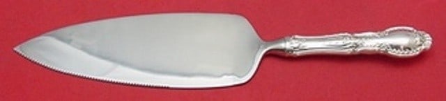 Tiffany & Co. Richelieu Sterling Silver Cake Server 10 1/8 Custom Made: Tiffany & Co. Richelieu Sterling Silver Cake Server 10 1/8 Custom Made This exquisite cake server features the elegant Richelieu pattern by Tiffany & Co., showcasing a sterling silver hollow handle pa