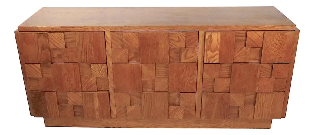 Staccato Series Nine Drawer Geometric Oak Dresser by Lane Furniture 1970s: Staccato Series Nine Drawer Geometric Oak Dresser by Lane Furniture 1970s This vintage nine-drawer dresser from Lane Furniture's Staccato series, circa 1970s, showcases a chic and architectural design