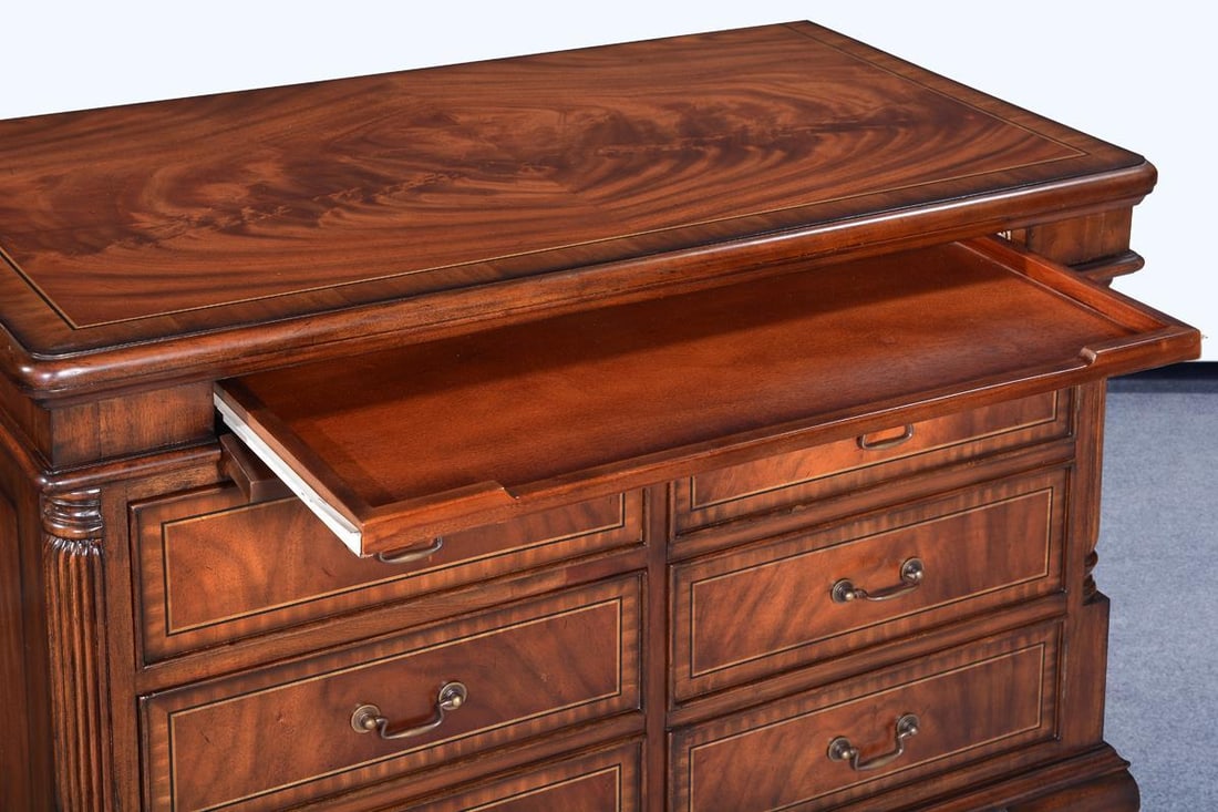 Elegant English Mahogany Sideboard with Banded Inlay: Elegant English Mahogany Sideboard with Banded Inlay Experience the elegance of this Luxurious English Mahogany Sideboard, designed in a traditional style that combines sophistication with functionali