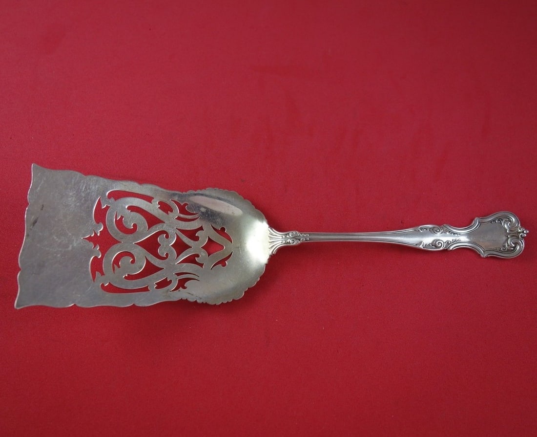 Litchfield Croquette Server by International Sterling Silver 8 1/4 inches: Litchfield Croquette Server by International Sterling Silver 8 1/4 inches This exquisite Litchfield Croquette Server by International Sterling is a timeless piece crafted from high-quality sterling si