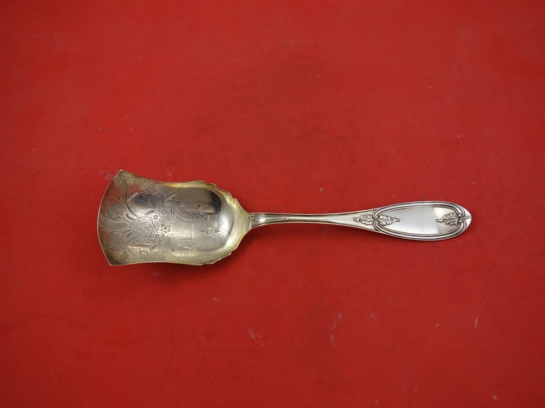 Haddac Lincoln & Foss Olive Pattern Coin Silver Berry Scoop 9" (1 of 2)