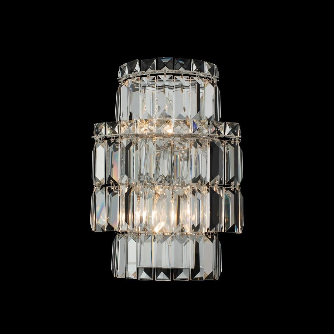 Kalco Livelli Wall Sconce Coco Cream Crystal Polished Chrome: Kalco Livelli Wall Sconce Coco Cream Crystal Polished Chrome Illuminate your space with the Stylish Chrome & Crystal Livelli Wall Sconce, a stunning addition to your home decor. This contemporary wall