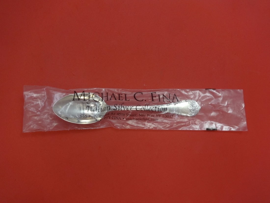 Cassetti Fleuri Sterling Silver 7.25 Inch Place Soup Spoon: Cassetti Fleuri Sterling Silver 7.25 Inch Place Soup Spoon Introducing the Fleuri by Cassetti Sterling Silver Place Soup Spoon, measuring 7 1/4 inches. This exquisite spoon features the elegant