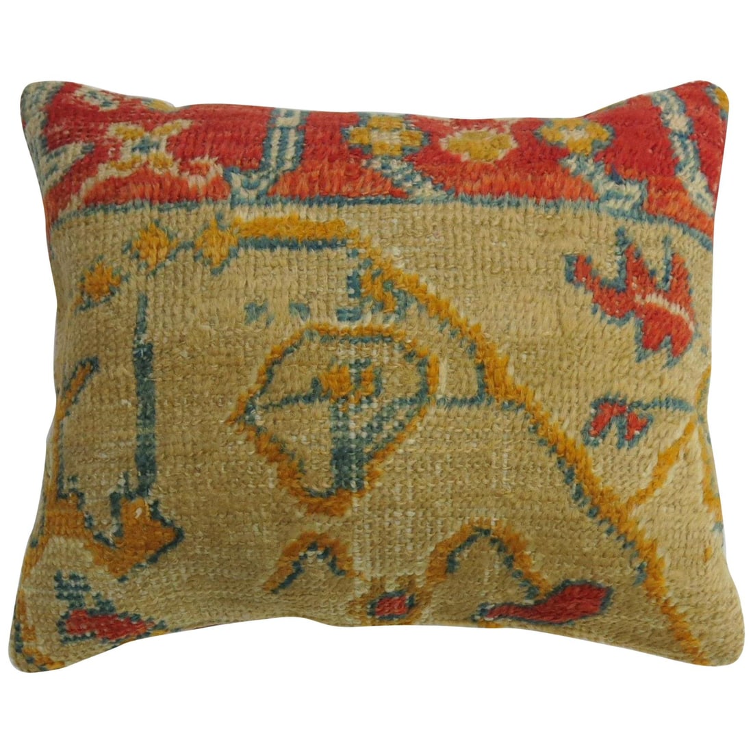 Agra Style Oushak Rug Pillow 16 x 20 Coral Tan Wool: Agra Style Oushak Rug Pillow 16 x 20 Coral Tan Wool This decorative pillow is crafted from an early 20th century coral tan antique Oushak rug, featuring a unique hand-knotted design. The pillow combin