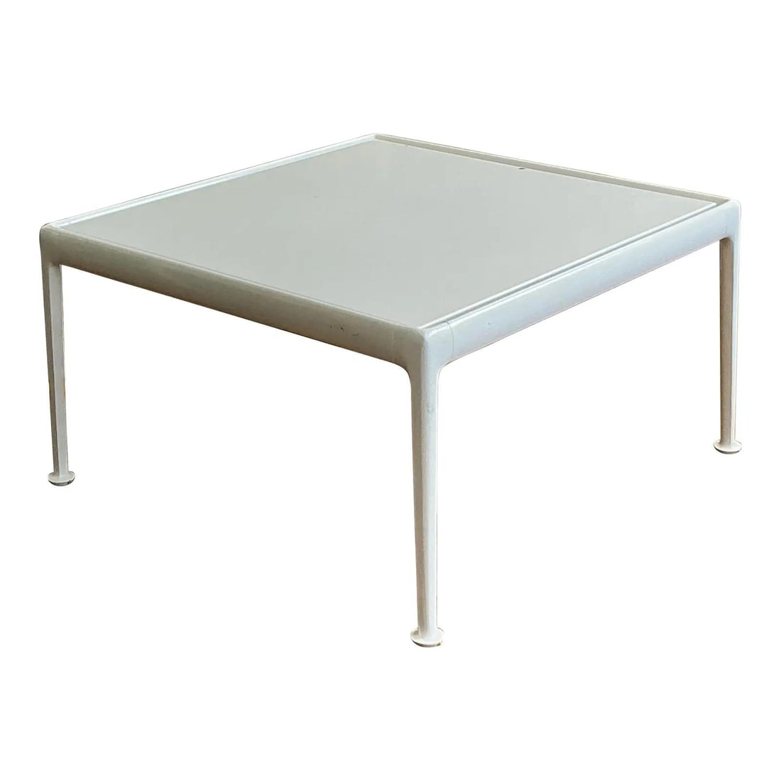 Mid-Century Modern White Cocktail Table After Richard Schultz: Mid-Century Modern White Cocktail Table After Richard Schultz This vintage Mid-Century Modern low cocktail table is a stunning homage to the minimalist design philosophy of renowned designer Richard S