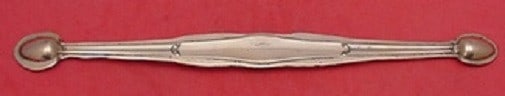 Rare Tiffany & Co. Linenfold Copper Sugar Tong 9 Inch Serving Piece: Rare Tiffany & Co. Linenfold Copper Sugar Tong 9 Inch Serving Piece Introducing the exquisite Linenfold Sugar Tong by Tiffany & Co., a rare flat sample crafted in copper. This one-of-a-kind serving pi
