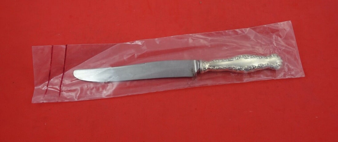 Whiting Louis XV Sterling Silver Knife 9 1/4 Inch Rare Factory Sealed: Whiting Louis XV Sterling Silver Knife 9 1/4 Inch Rare Factory Sealed Discover the elegance of the Louis XV pattern by Whiting with this exquisite sterling silver regular knife. Crafted between 1850 a