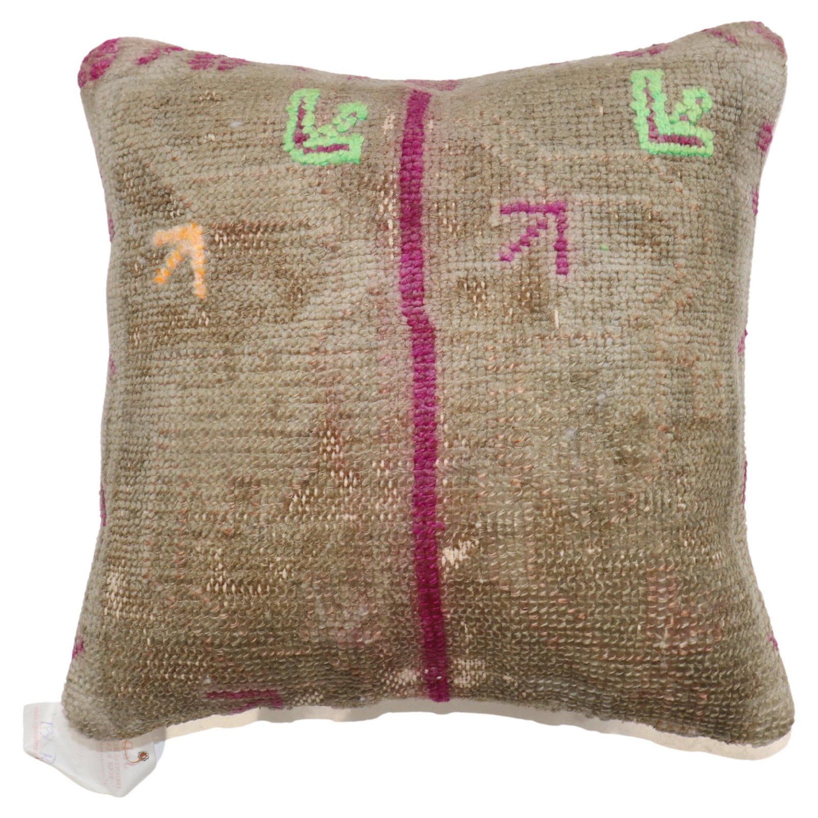 Vintage Turkish Rug Pillow Modern Design 16x16: Vintage Turkish Rug Pillow Modern Design 16x16 This unique pillow is crafted from a vintage Turkish rug, showcasing a modern style that adds a touch of character to any space. Measuring 16 inches by 1