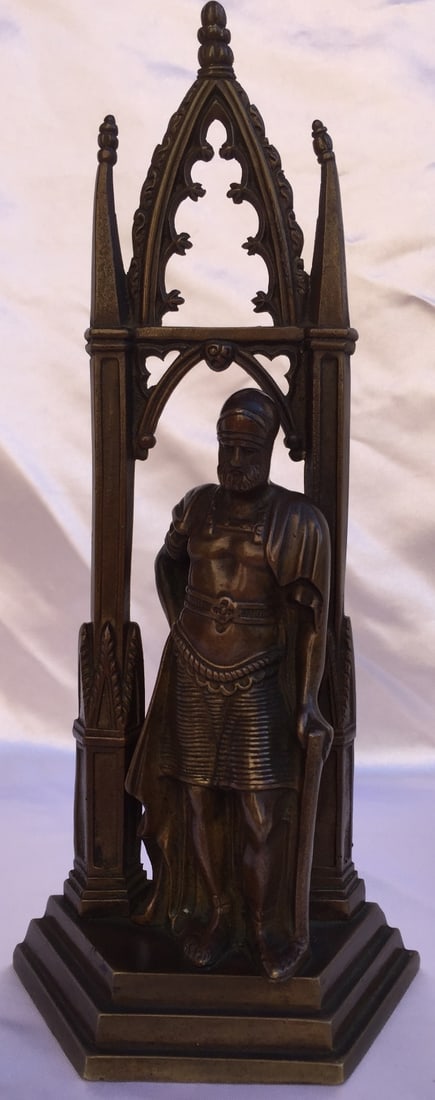 19th Century French Gothic Bronze Statue of Standing Man: 19th Century French Gothic Bronze Statue of Standing Man This exquisite original 19th century French Gothic bronze statue features a standing man, showcasing intricate subject detail and a beautiful p