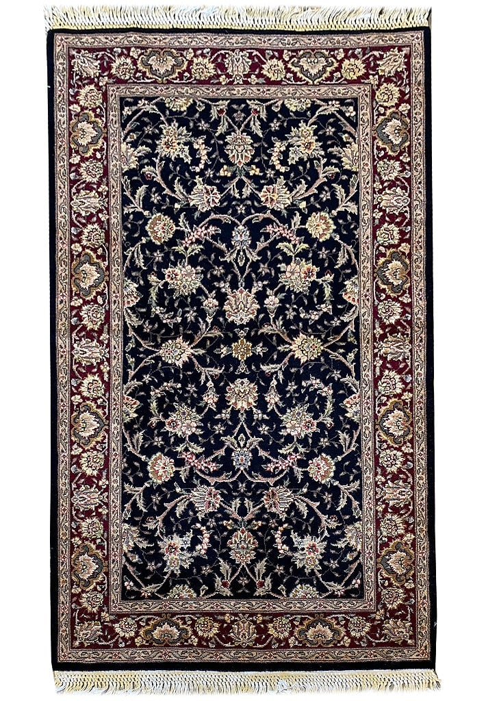 3.1 x 5 Handmade Black Fine Wool and Silk Rug: 3.1 x 5 Handmade Black Fine Wool and Silk Rug Free continental US Shipping Transform your living space with this exquisite 3' x 5' fine wool and silk handmade rug in black. This luxurious accent rug i