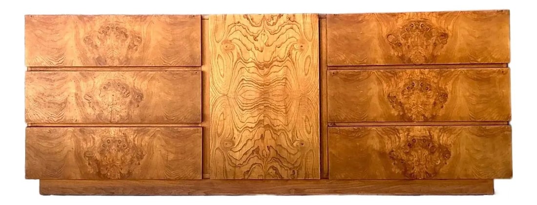 1970s American Modern Burlwood Credenza With Book-Matched Veneer By Lane (1 of 10)