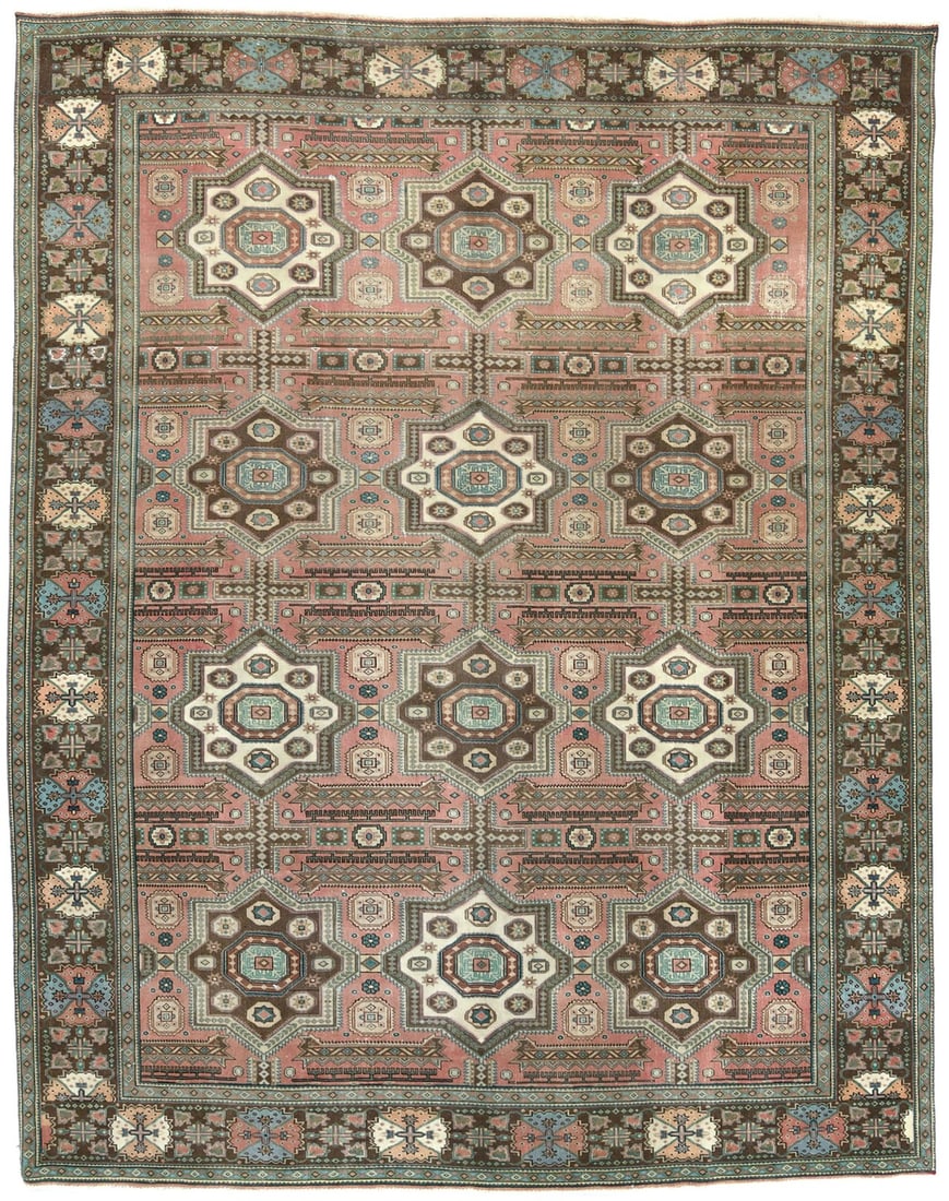 Rare Vintage Hand-Knotted Oriental Rug 9'10 x 12'6 Geometric Design Wool: Rare Vintage Hand-Knotted Oriental Rug 9'10 x 12'6 Geometric Design Wool This exquisite antique distressed oriental rug features a rare geometric design, making it a unique addition to any space. Meas