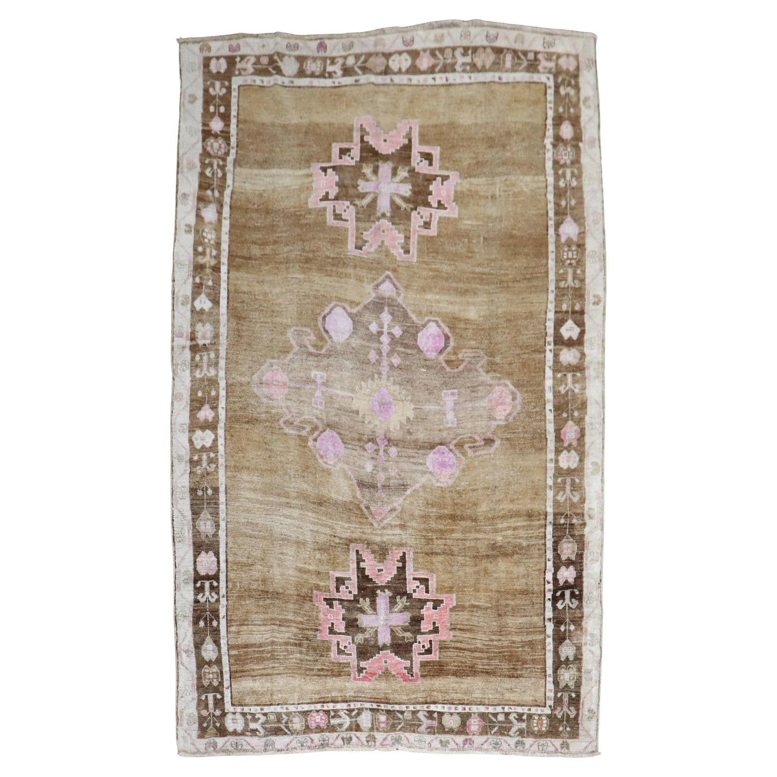 Mid-20th Century Turkish Kars Rug Wool Hand-Knotted 6'6 x 9'11: Mid-20th Century Turkish Kars Rug Wool Hand-Knotted 6'6 x 9'11 Experience the timeless elegance of this mid-20th century Turkish Kars rug, expertly crafted with a hand-knotted technique. This beautifu