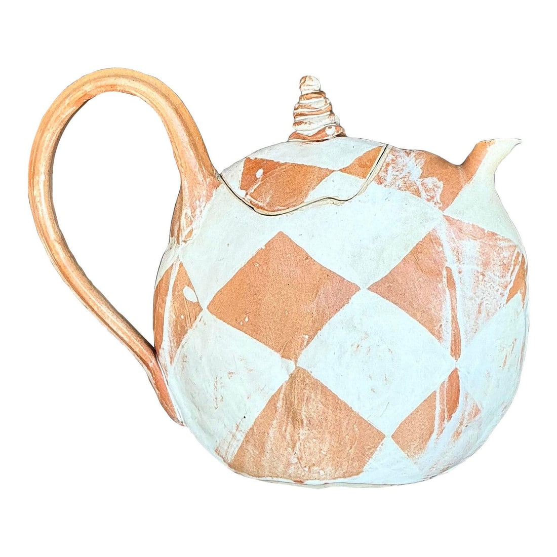 Artistic Vintage Postmodern Pottery Teapot with Diamond Pattern: Artistic Vintage Postmodern Pottery Teapot with Diamond Pattern This vintage postmodern studio pottery teapot is a captivating piece of ceramic art that showcases a unique hand-crafted design. It feat