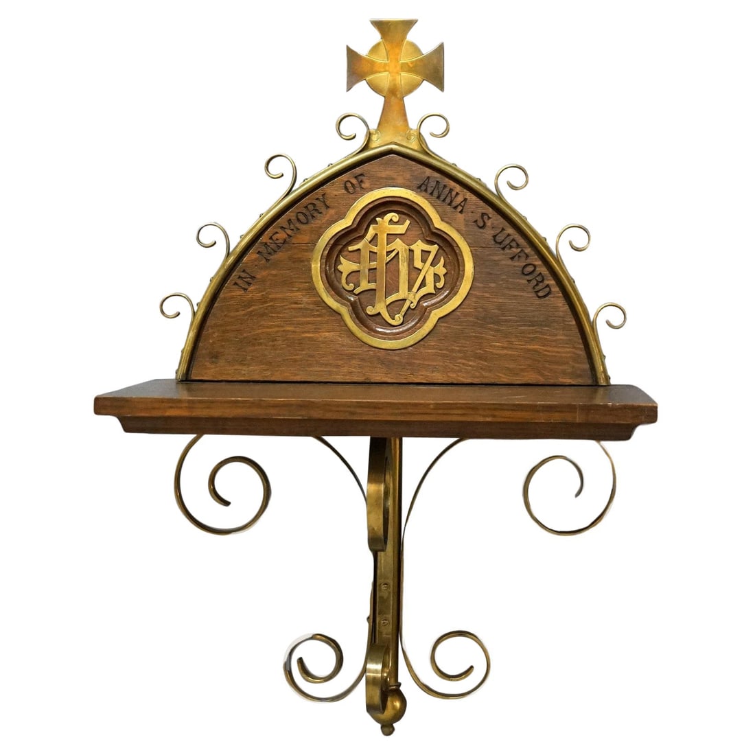 19th Century Gothic Oak and Brass Communion Shelf Antique: 19th Century Gothic Oak and Brass Communion Shelf Antique This exquisite antique Gothic-style communion shelf from the 19th century is a stunning blend of craftsmanship and ecclesiastical design. Cons