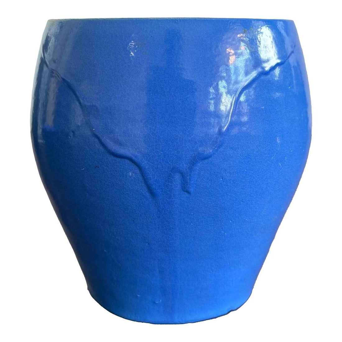 Hand-Thrown Vintage Boho Electric Blue Pottery Vase: Hand-Thrown Vintage Boho Electric Blue Pottery Vase This striking vintage Boho vase showcases a bold hand-thrown design with an eye-catching electric blue glaze. The surface features a subtle organic 