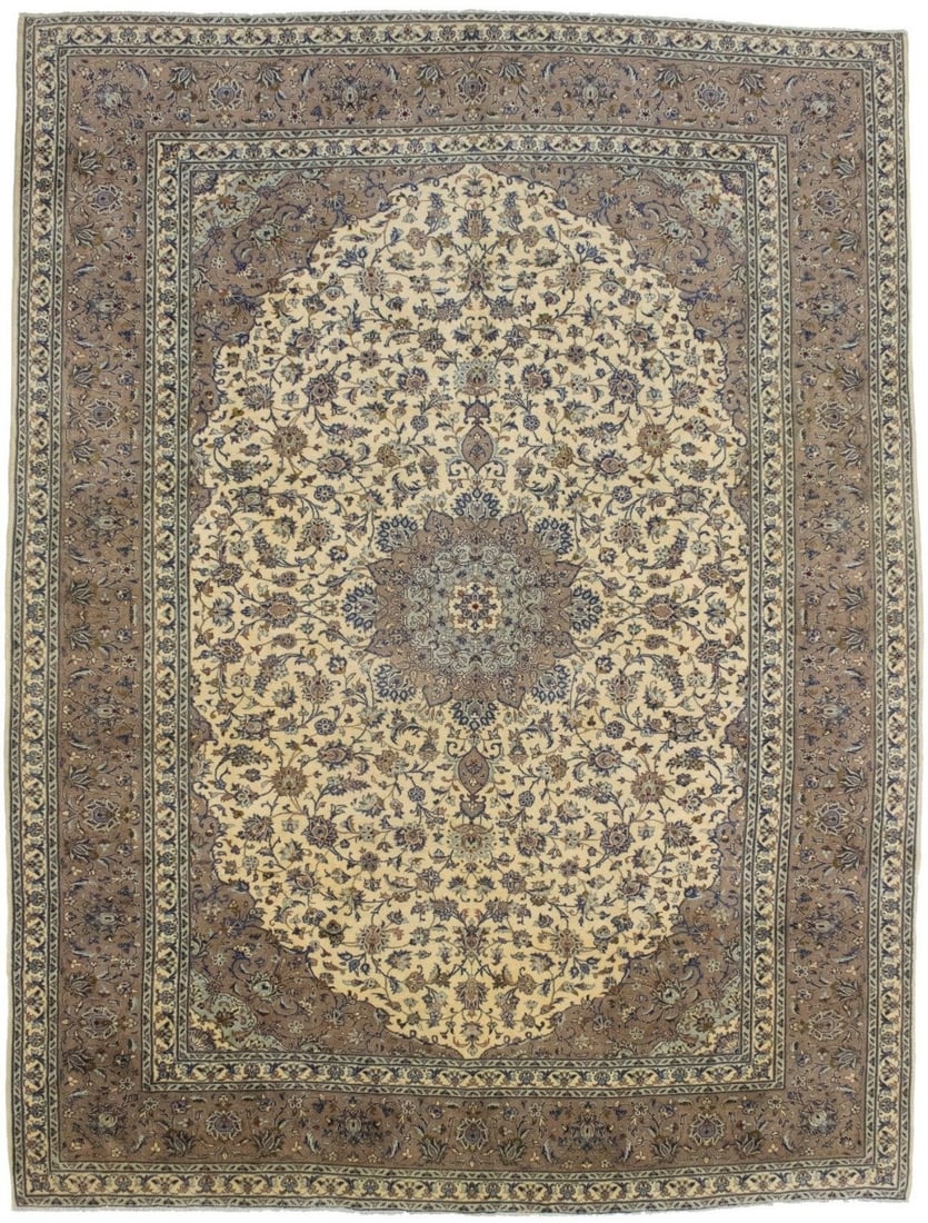 Rare 10x13 Vintage Hand-Knotted Wool Oriental Rug Classic Floral Design: Rare 10x13 Vintage Hand-Knotted Wool Oriental Rug Classic Floral Design Enhance your home decor with this rare vintage handmade Oriental wool rug, featuring a classic style that complements various se