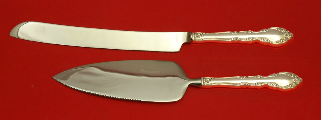 Oneida Grandeur Sterling Silver Wedding Cake Set 2pc Custom Made: Oneida Grandeur Sterling Silver Wedding Cake Set 2pc Custom Made This exquisite Grandeur by Oneida Sterling Silver Wedding Cake Set is a stunning addition to any special occasion. Crafted from high-qu