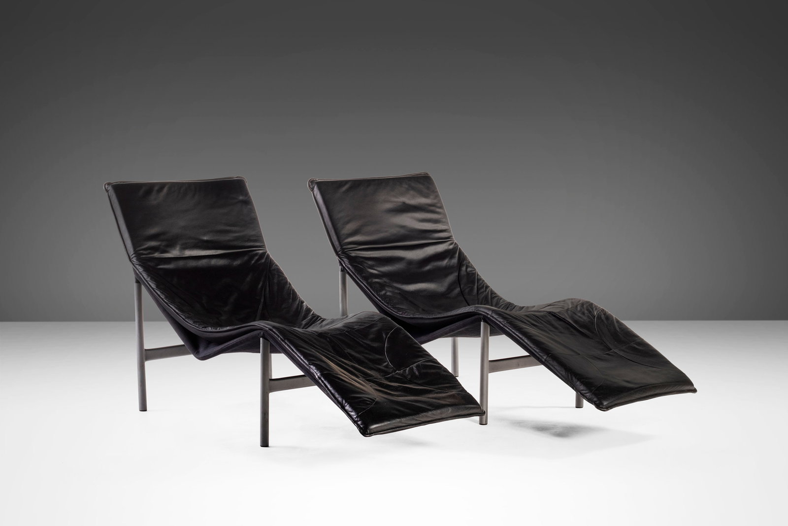 Pair of Tord Bjorklund Skye Leather Chaise Lounges Sweden 1970s (1 of 10)