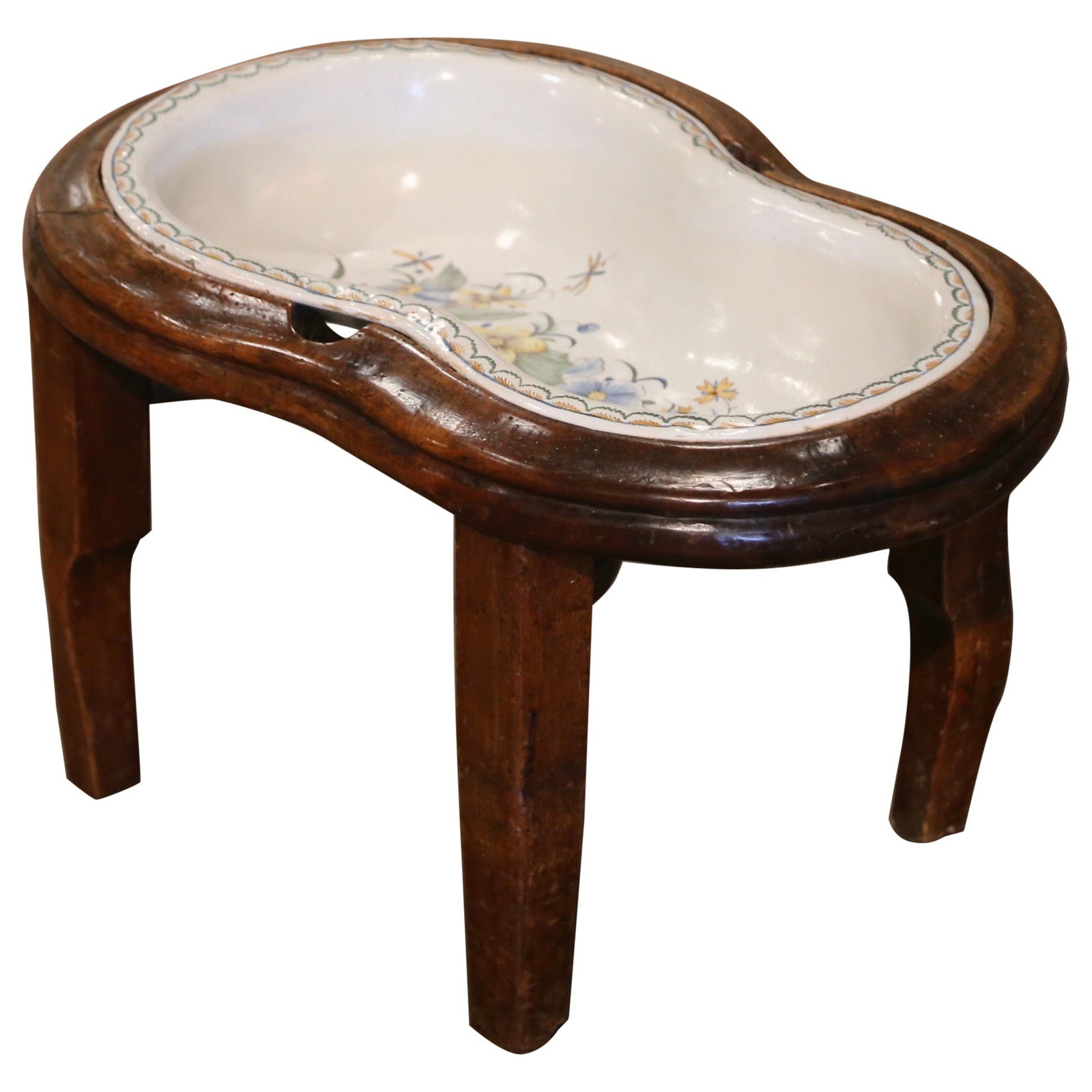 18th Century French Hand-Painted Ceramic Bidet with Walnut Stand: 18th Century French Hand-Painted Ceramic Bidet with Walnut Stand This exquisite 18th Century French hand-painted ceramic bidet, crafted circa 1780, showcases the elegance of late 18th-century design. 