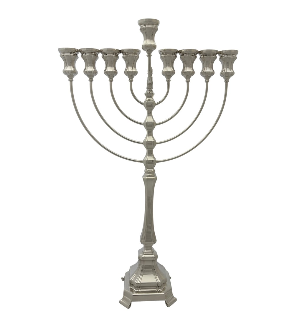 Handmade 925 Sterling Silver Modern Chanukah Menorah 23.5": Handmade 925 Sterling Silver Modern Chanukah Menorah 23.5" This exquisite Chanukah Menorah is crafted from fine 925 sterling silver and features a modern yet classic design. Its shiny, sleek finish