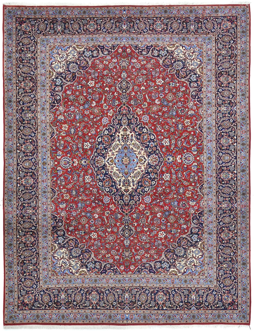 Handmade Vintage Red Floral Medallion Oriental Rug 10 x 13 ft: Handmade Vintage Red Floral Medallion Oriental Rug 10 x 13 ft Discover the elegance of this Handmade Vintage Red Oriental Rug, featuring a classic floral medallion design that complements any room. Me