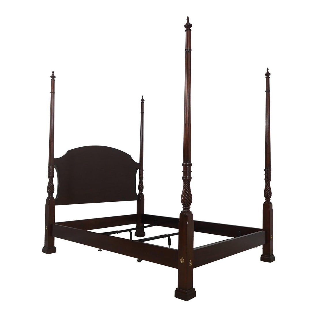 Henkel Harris Queen Poster Bed Model 307 Mahogany (1 of 10)