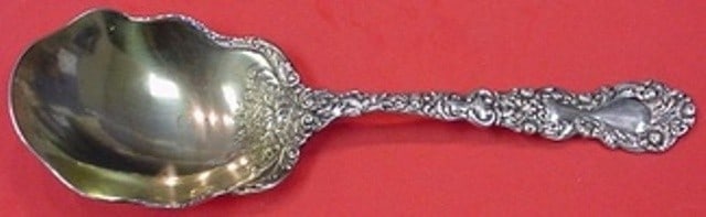 Gorham Imperial Chrysanthemum Gold Washed Sterling Silver Berry Spoon 8.5": Gorham Imperial Chrysanthemum Gold Washed Sterling Silver Berry Spoon 8.5" Featuring the elegant Imperial Chrysanthemum pattern, this Gorham serving spoon is crafted from high-quality sterling silver 