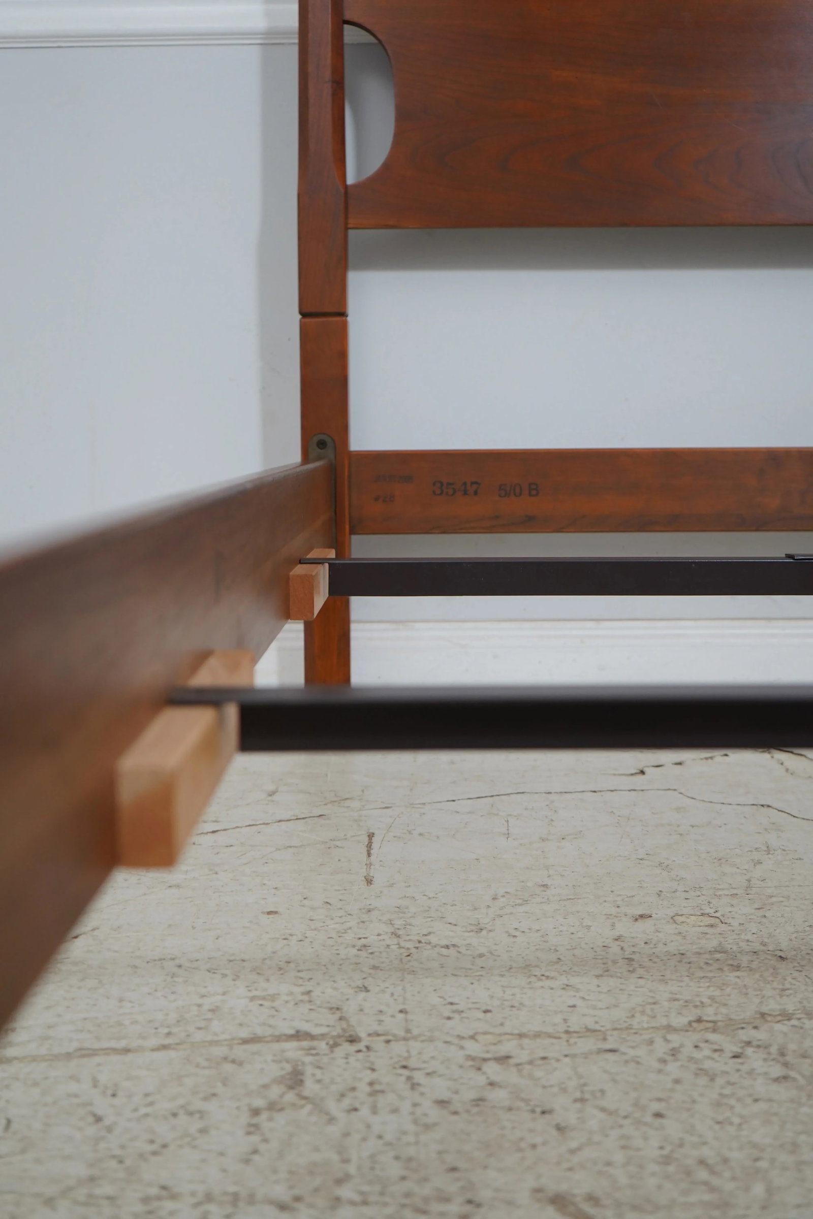 Stickley Cherry Queen Pencil Point Poster Bed 2005 - 7