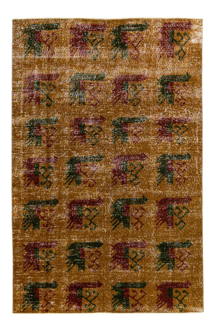 Vintage Turkish Deco Hand-Knotted Wool Rug Golden Tan 6 x 9'4: Vintage Turkish Deco Hand-Knotted Wool Rug Golden Tan 6 x 9'4 This stunning vintage Turkish Deco rug is a hand-knotted masterpiece crafted from high-quality wool. Featuring a warm golden tan field, it