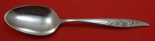 Oneida Young Love Sterling Silver Serving Spoon 8 1/8 Inch: Oneida Young Love Sterling Silver Serving Spoon 8 1/8 Inch This exquisite serving spoon is crafted from sterling silver and features the elegant 'Young Love' pattern by Oneida. Measuring 8 1/8 inches 